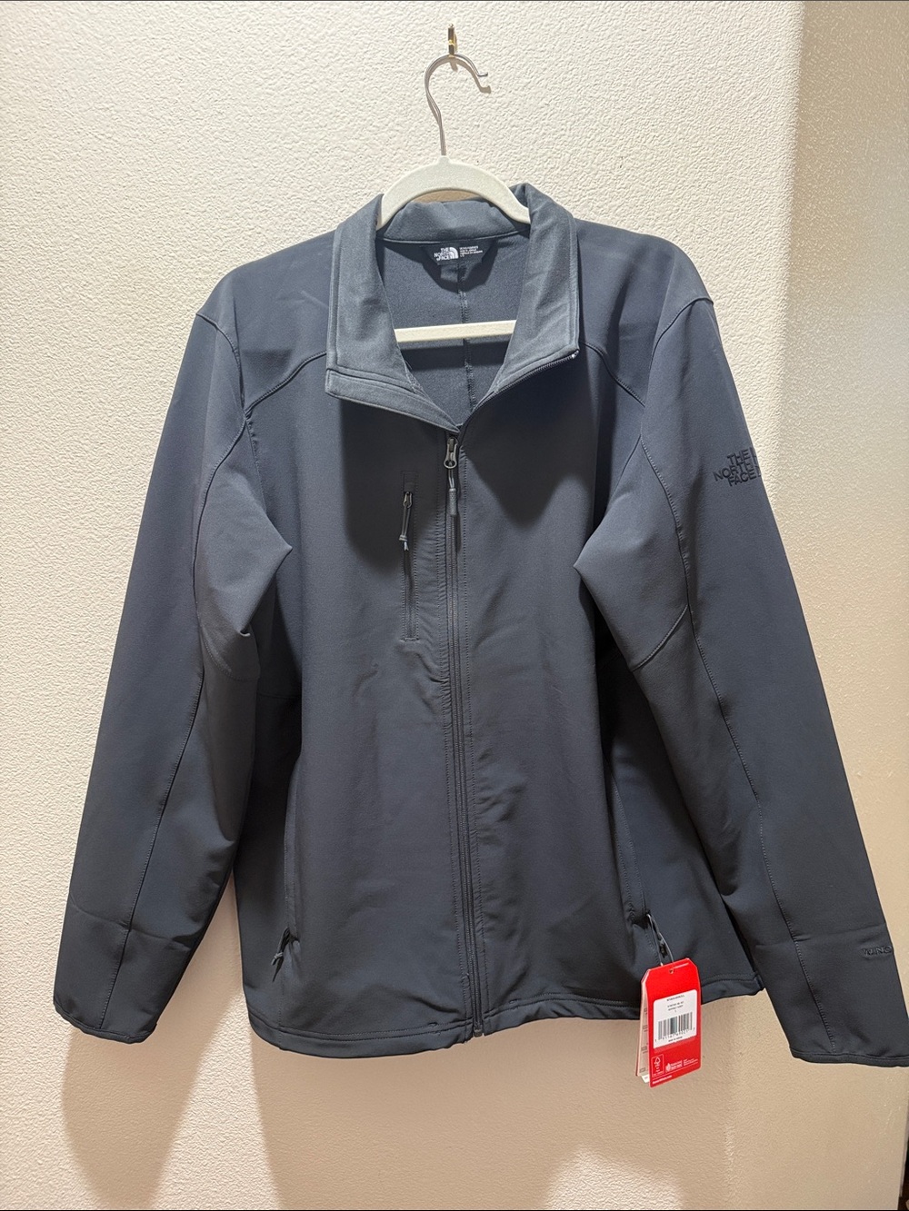 The North Face Men's Charcoal Black Softshell Jacket